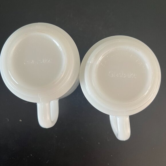 Set of 2 Vtg GLASBAKE White Milk Glass Mugs ~ Vegetable Garden Harvest  ~ 1960s - Picture 11 of 13